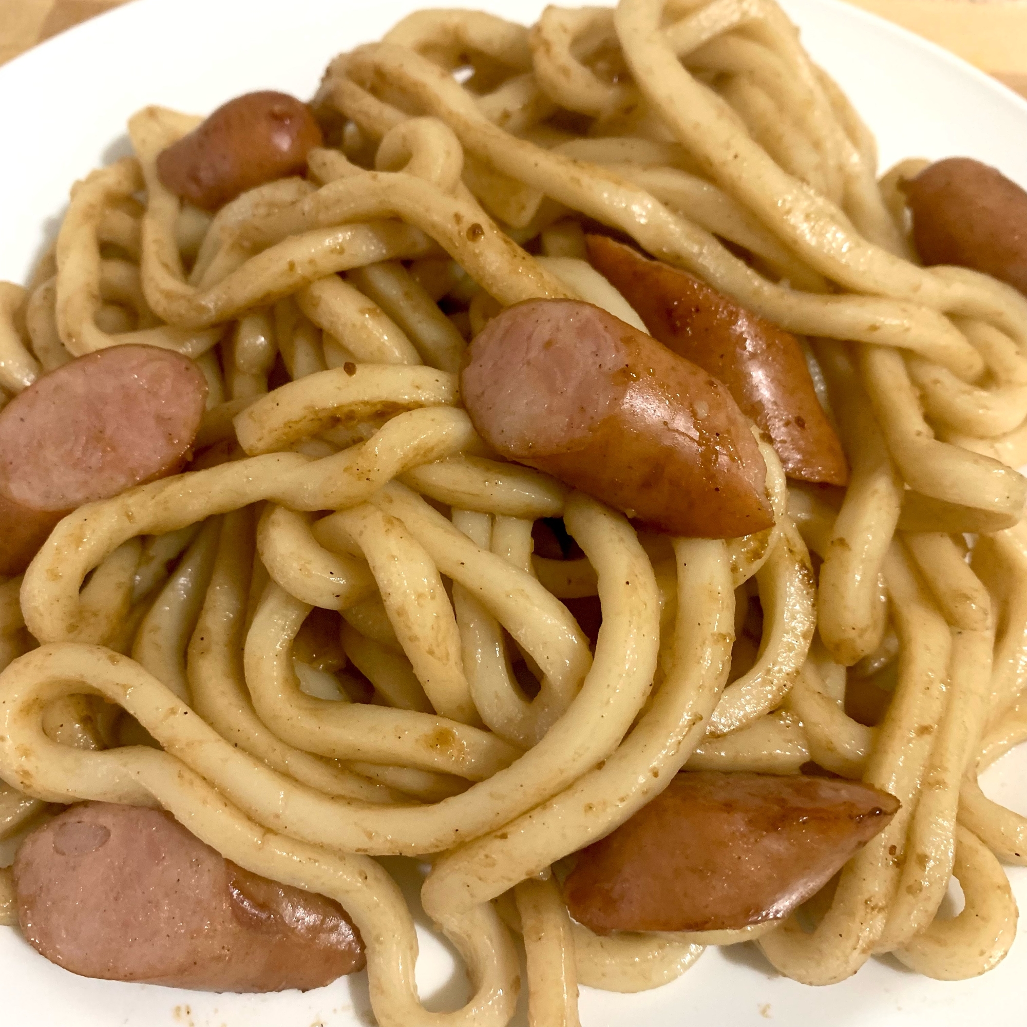 【材料4つ】ウインナー焼きうどん