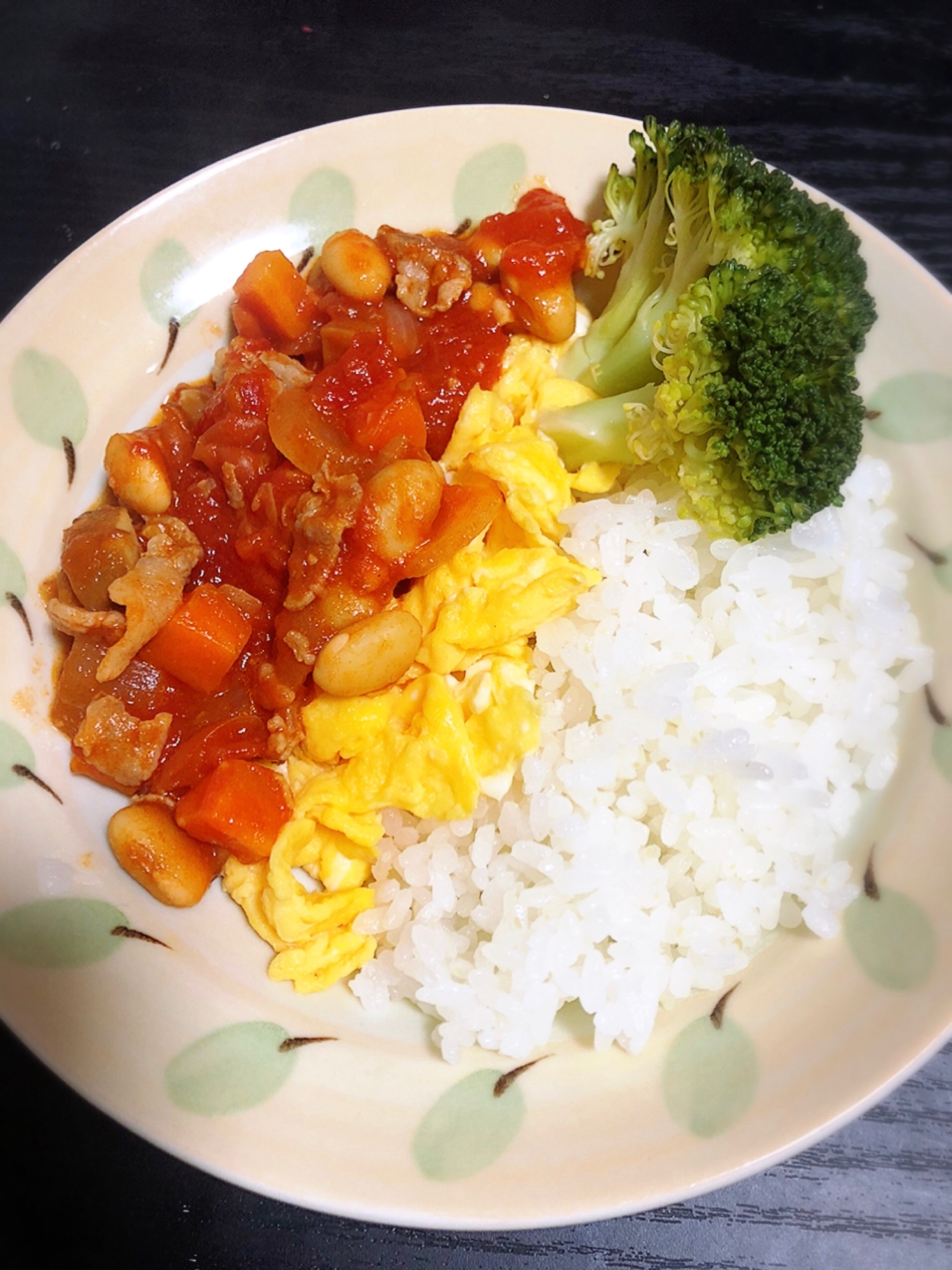 栄養たっぷり♡ポークビーンズご飯