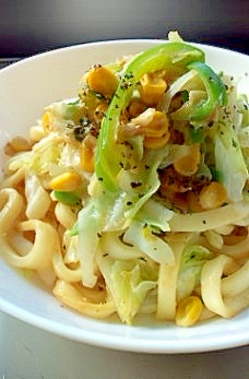 キャベツとツナの味噌マヨうどん