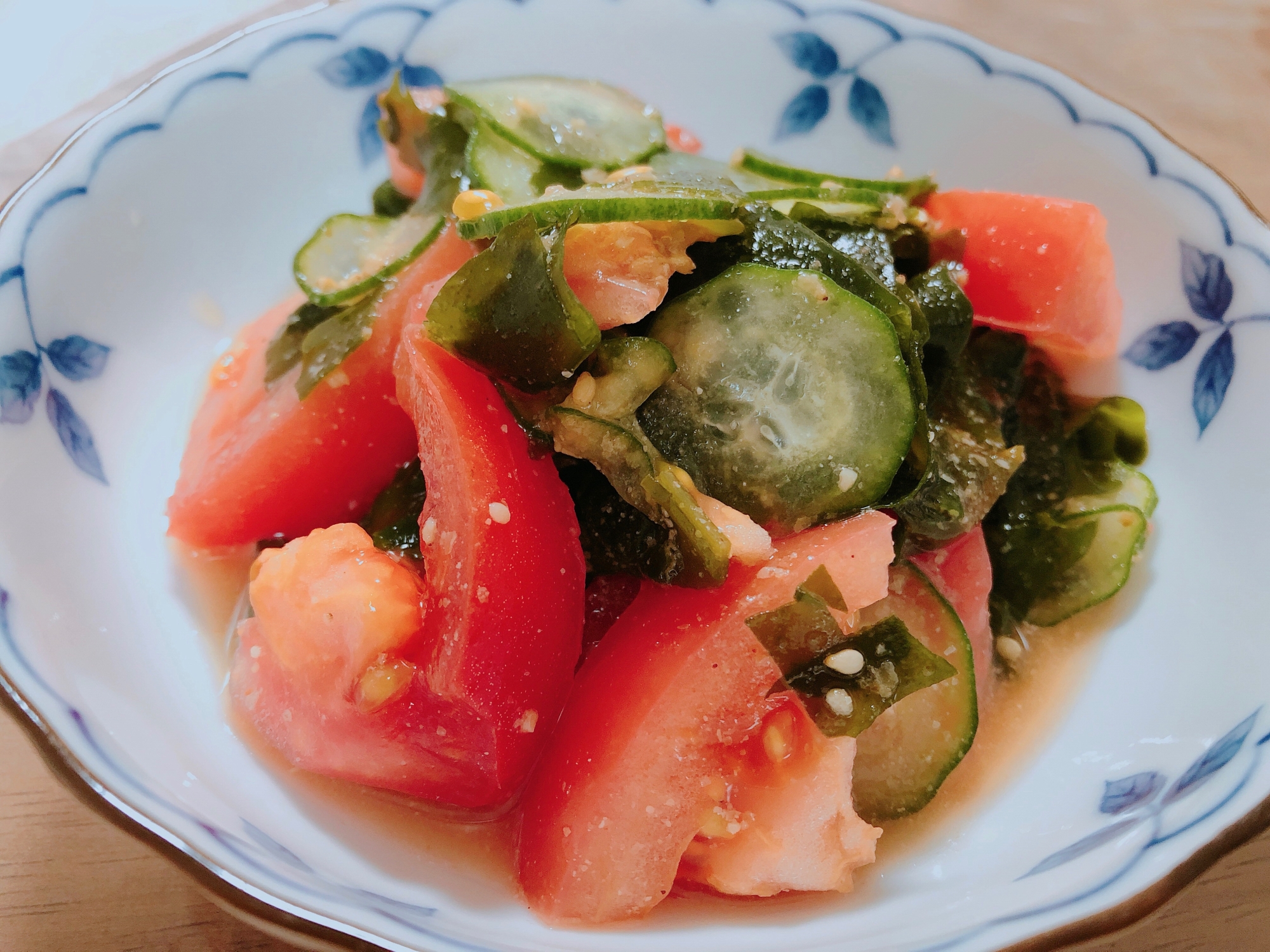 トマトとワカメのさっぱり酢の物