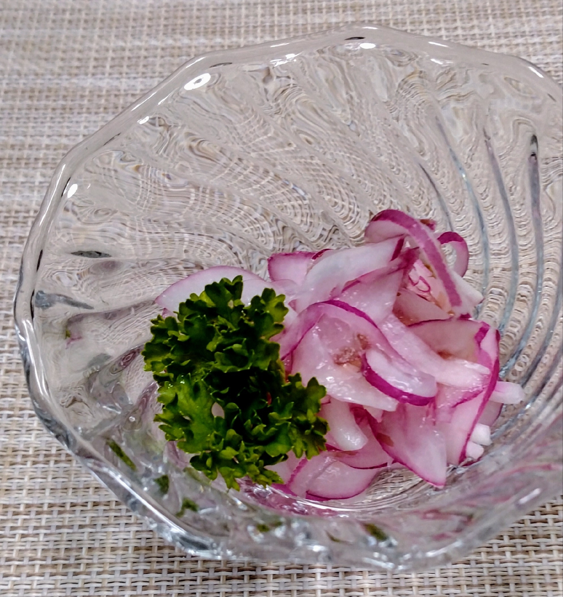 紫玉ねぎの鰹節味のサッパリ酢漬け!