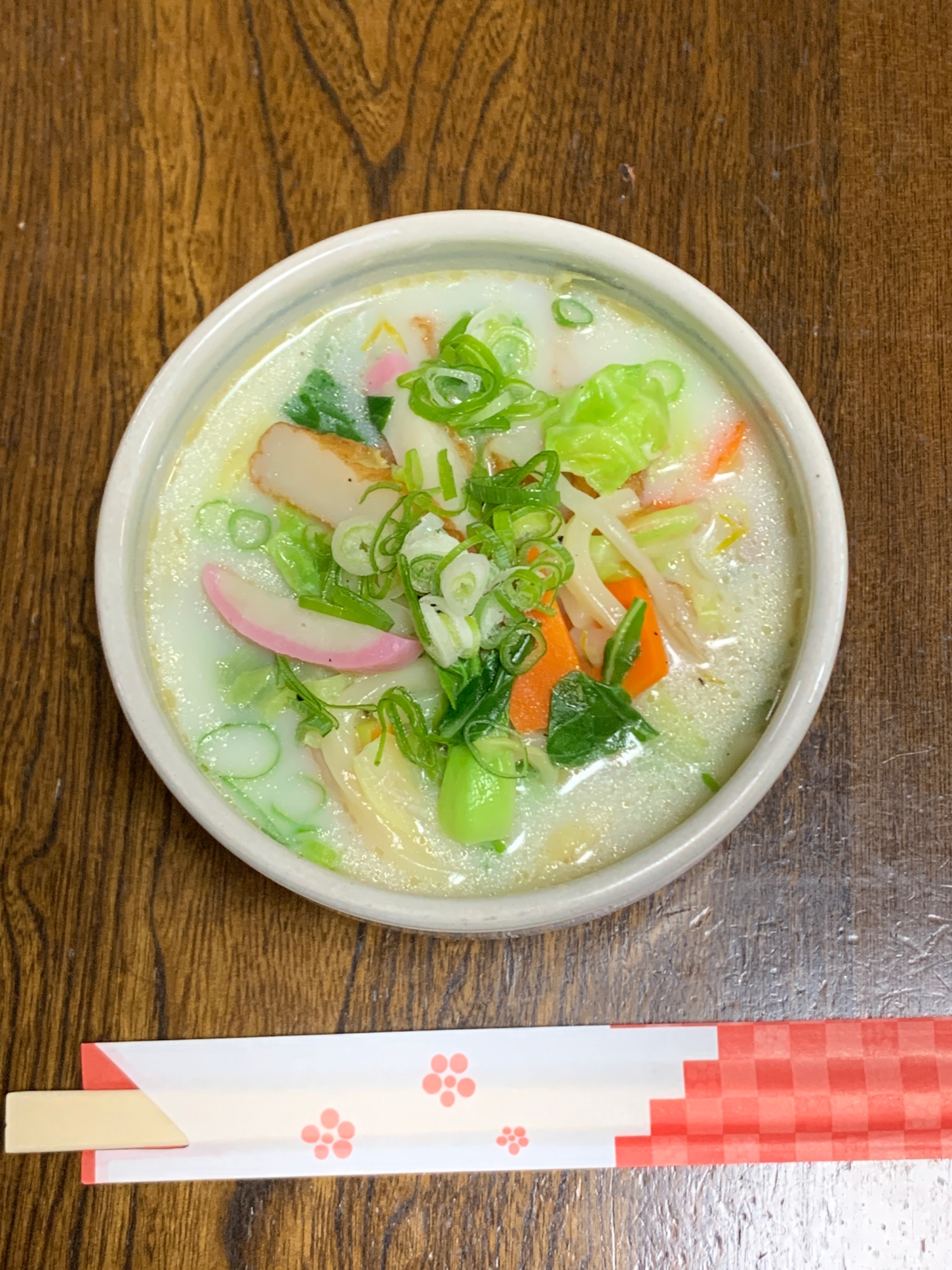 体が温まる！野菜を炒めず簡単！ちゃんぽん風うどん