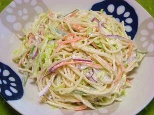 シットリ感が無い我が家のスパサラでしたが、ホントお店のような仕上がりに！サラダではなく主食のように沢山美味しく頂きました。ご馳走さまでした♪