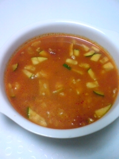 ズッキーニのトマトスープ