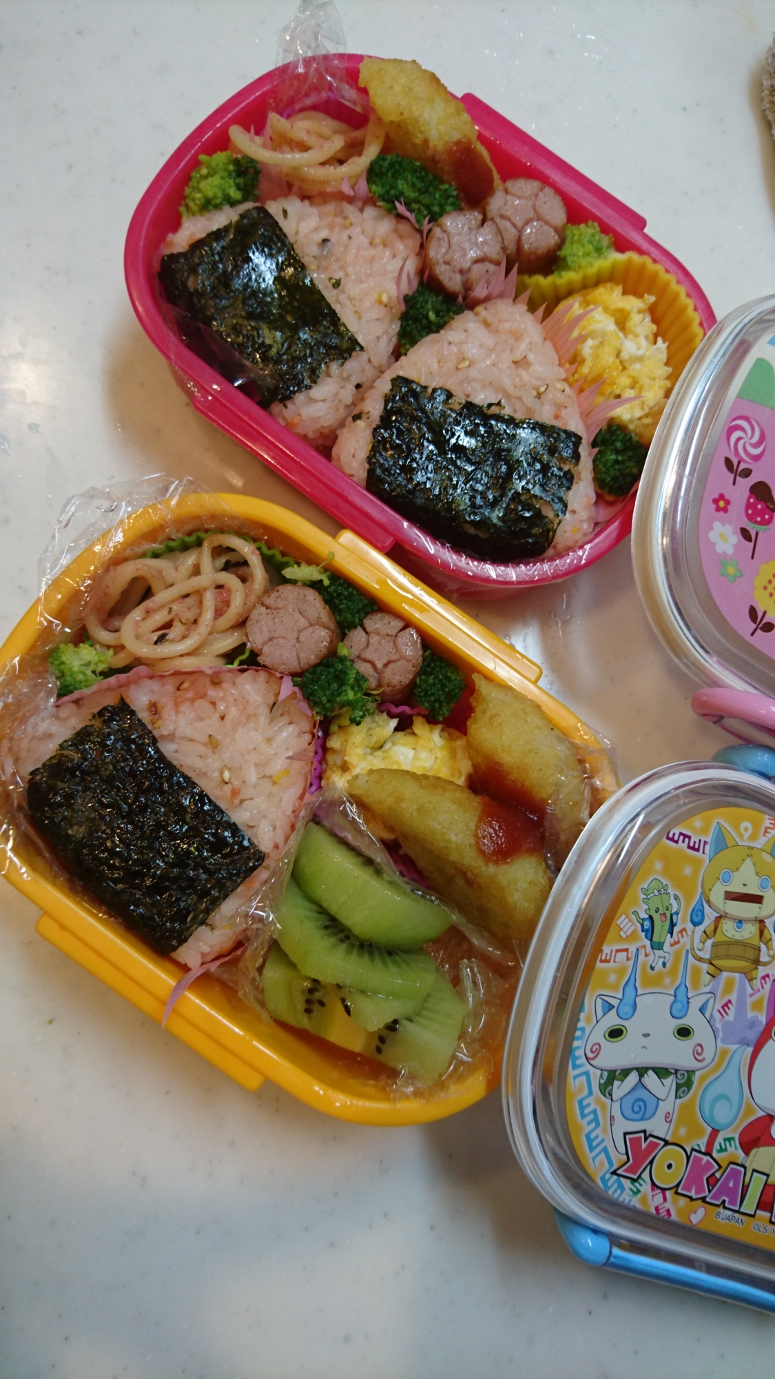 鮭ふりかけおにぎりお弁当 年少 年長24 レシピ 作り方 By Mi6952 楽天レシピ 鮭ふりかけおにぎりお弁当 年少 年長24 レシピ 作り方 By Mi6952 楽天レシピ