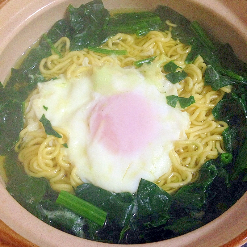 ほうれん草&卵の鍋焼きラーメン★