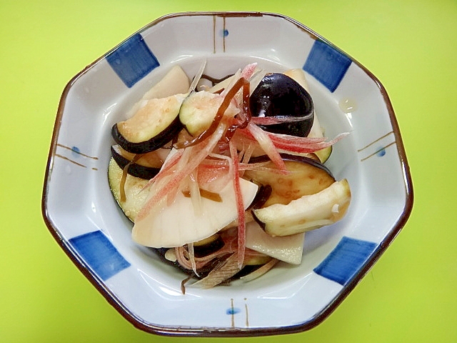 カブと茄子みょうがの塩昆布甘酢漬け