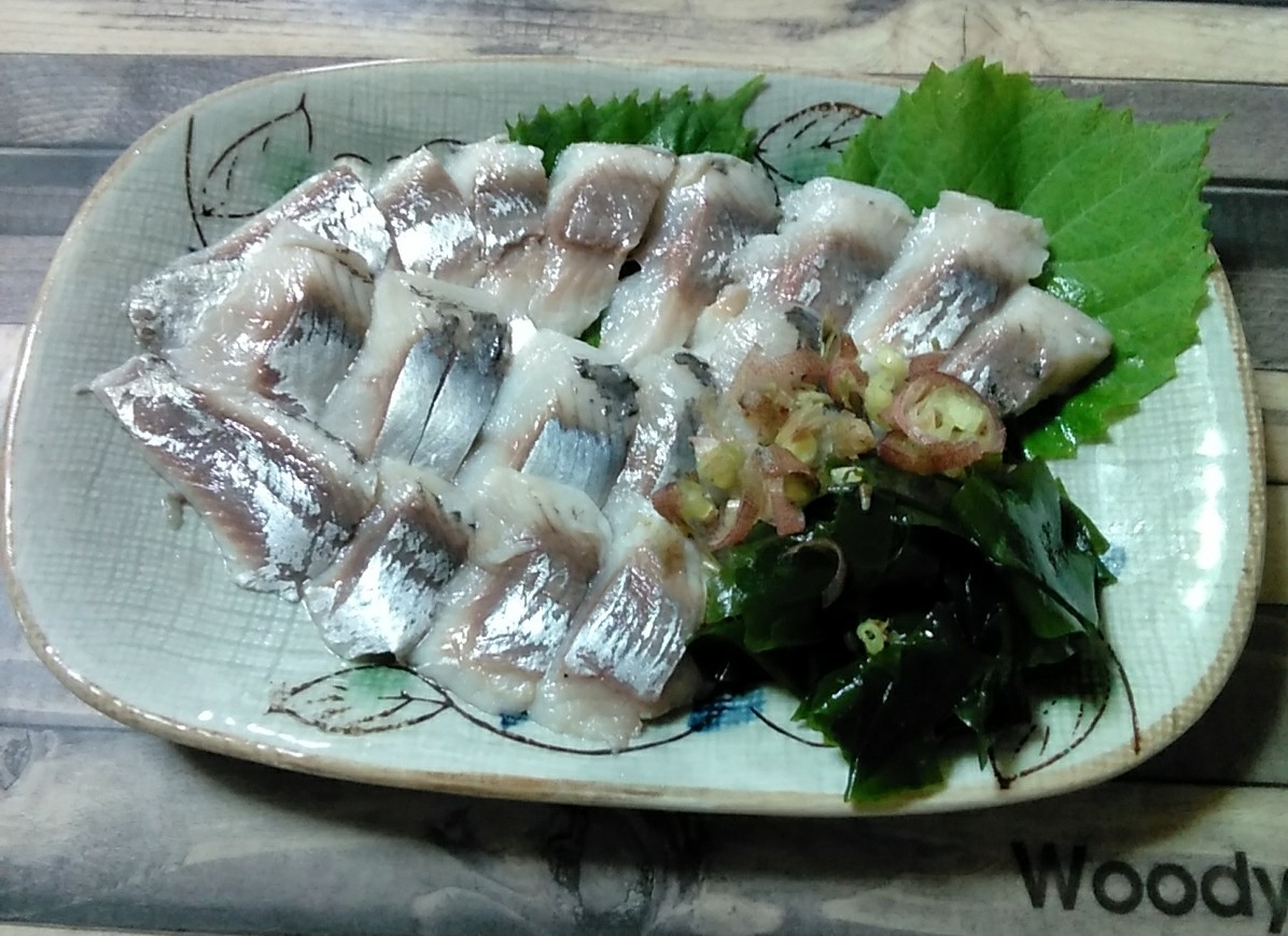 このしろの酢締め わかめ茗荷添えでヘルシーサラダ レシピ 作り方 By ここなっつん 楽天レシピ このしろの酢締め わかめ茗荷添えでヘルシーサラダ レシピ 作り方 By ここなっつん 楽天レシピ