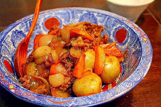 新じゃがと牛肉の炒り煮