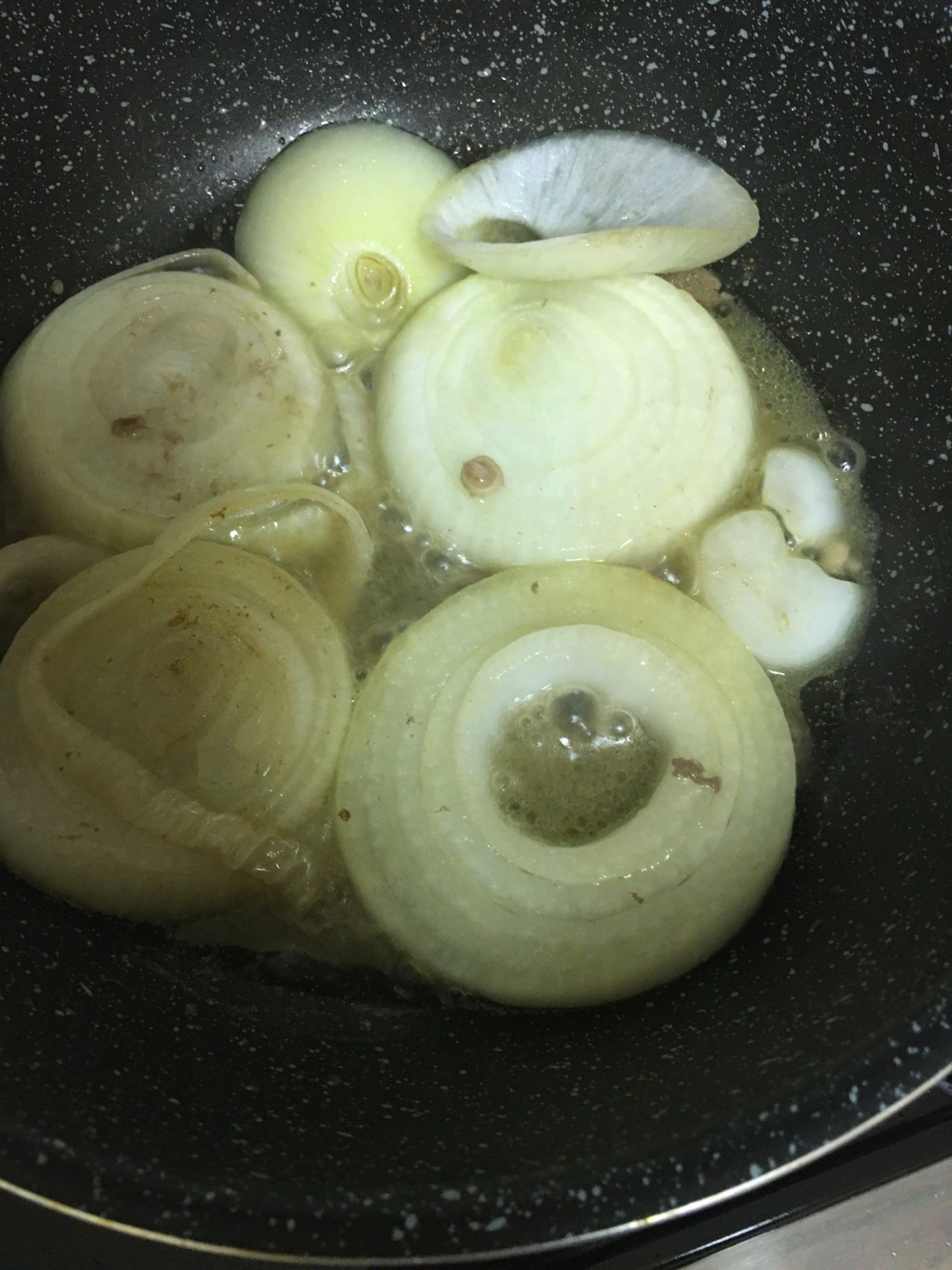 まるごと玉ねぎのコンソメ煮