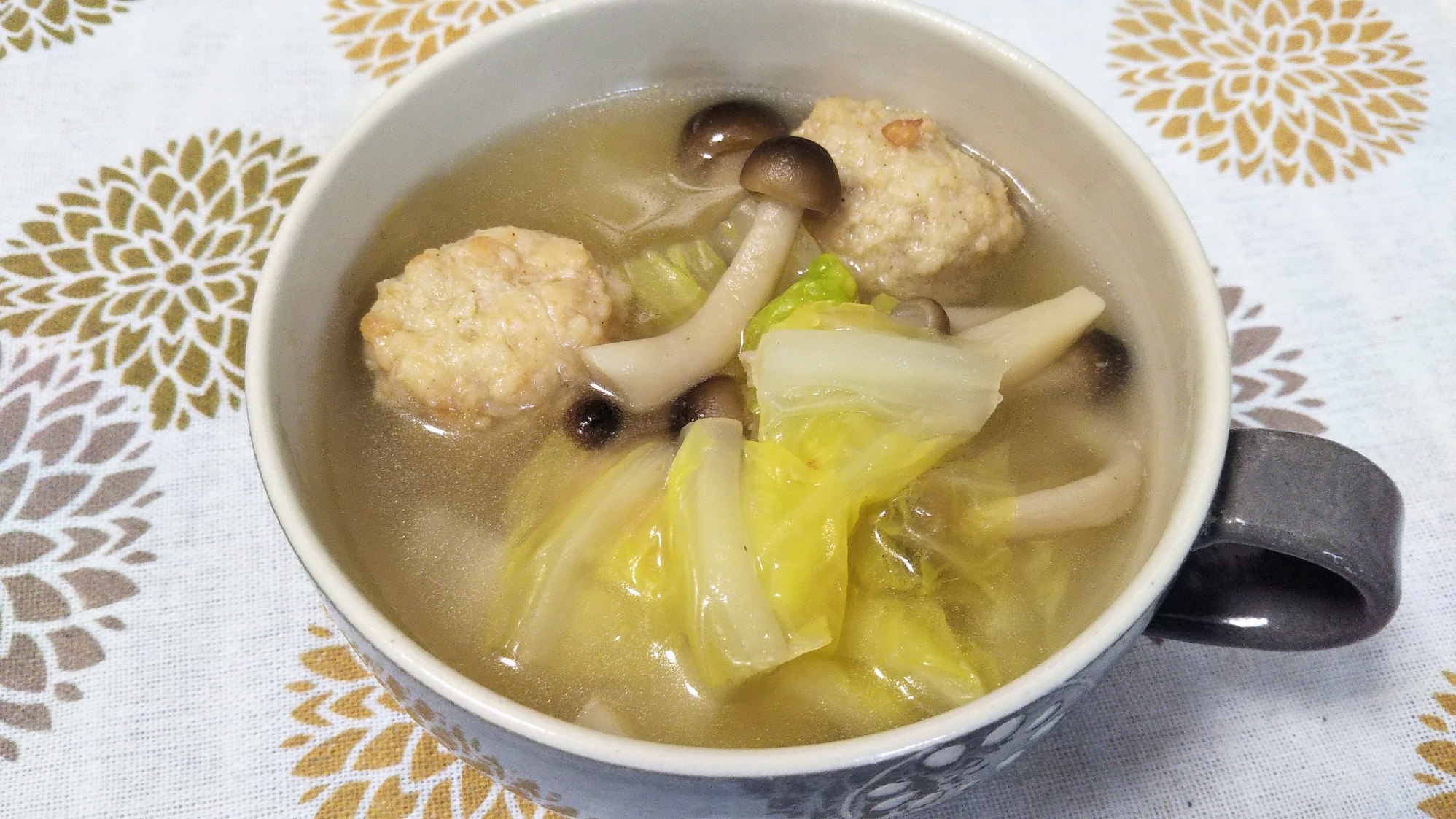 肉団子と白菜のスープ