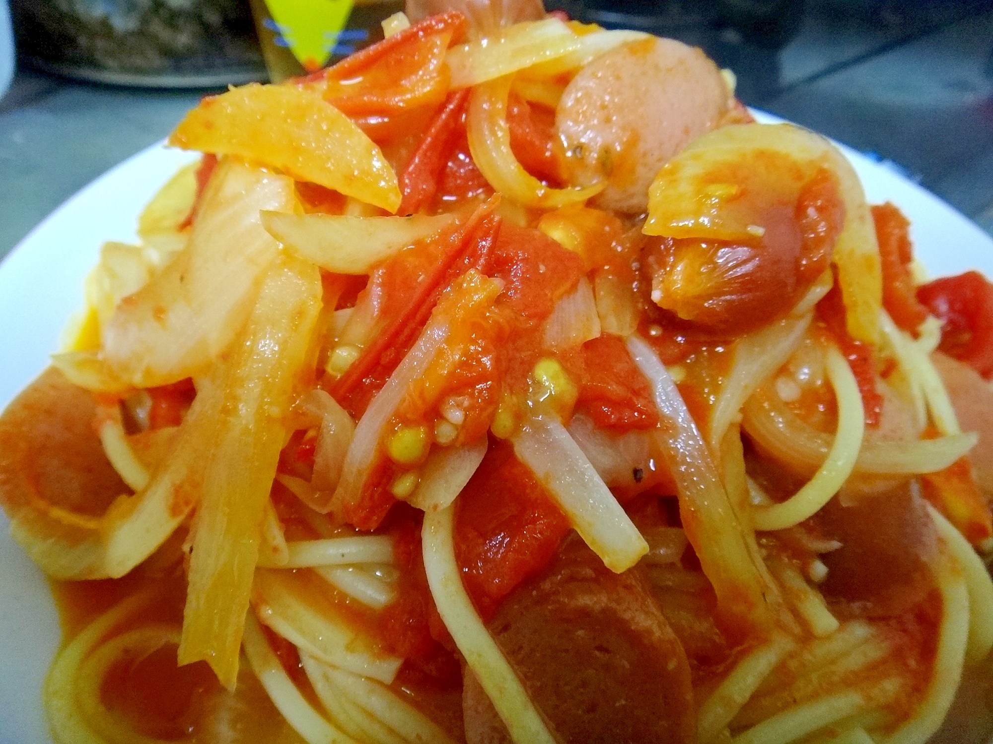 夏に美味しいトマトで♪トマトスープスパゲティ