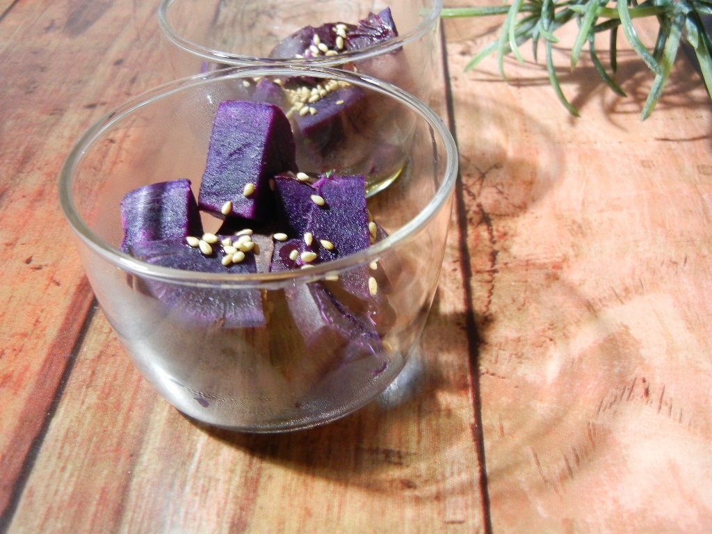 紫芋の胡麻ハニー和え