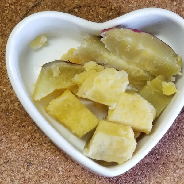 離乳食後期 つかみ食べに 蒸しさつまいも レシピ 作り方 By Janbo 楽天レシピ 離乳食後期 つかみ食べに 蒸しさつまいも レシピ 作り方 By Janbo 楽天レシピ