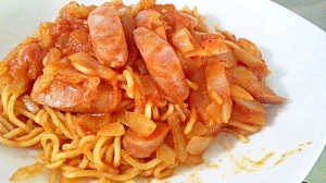 焼きそば麺 簡単ピリ辛トマトパスタ