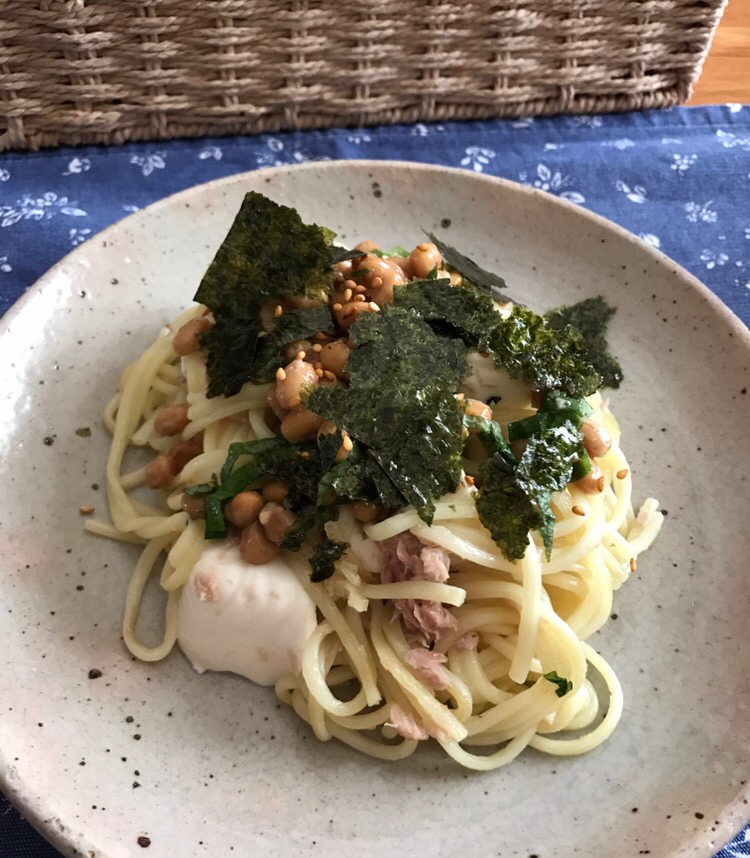 豆腐とツナ、青じそ納豆の焼きそば