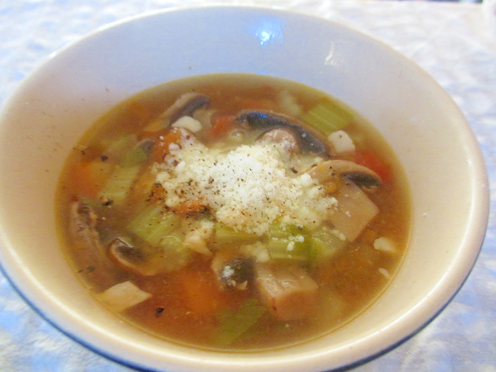 圧力鍋でマッシュルームとセロリのトマトスープ レシピ 作り方 By Mococo05 楽天レシピ