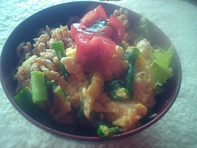 焼き肉のタレで簡単すぎるそぼろ丼