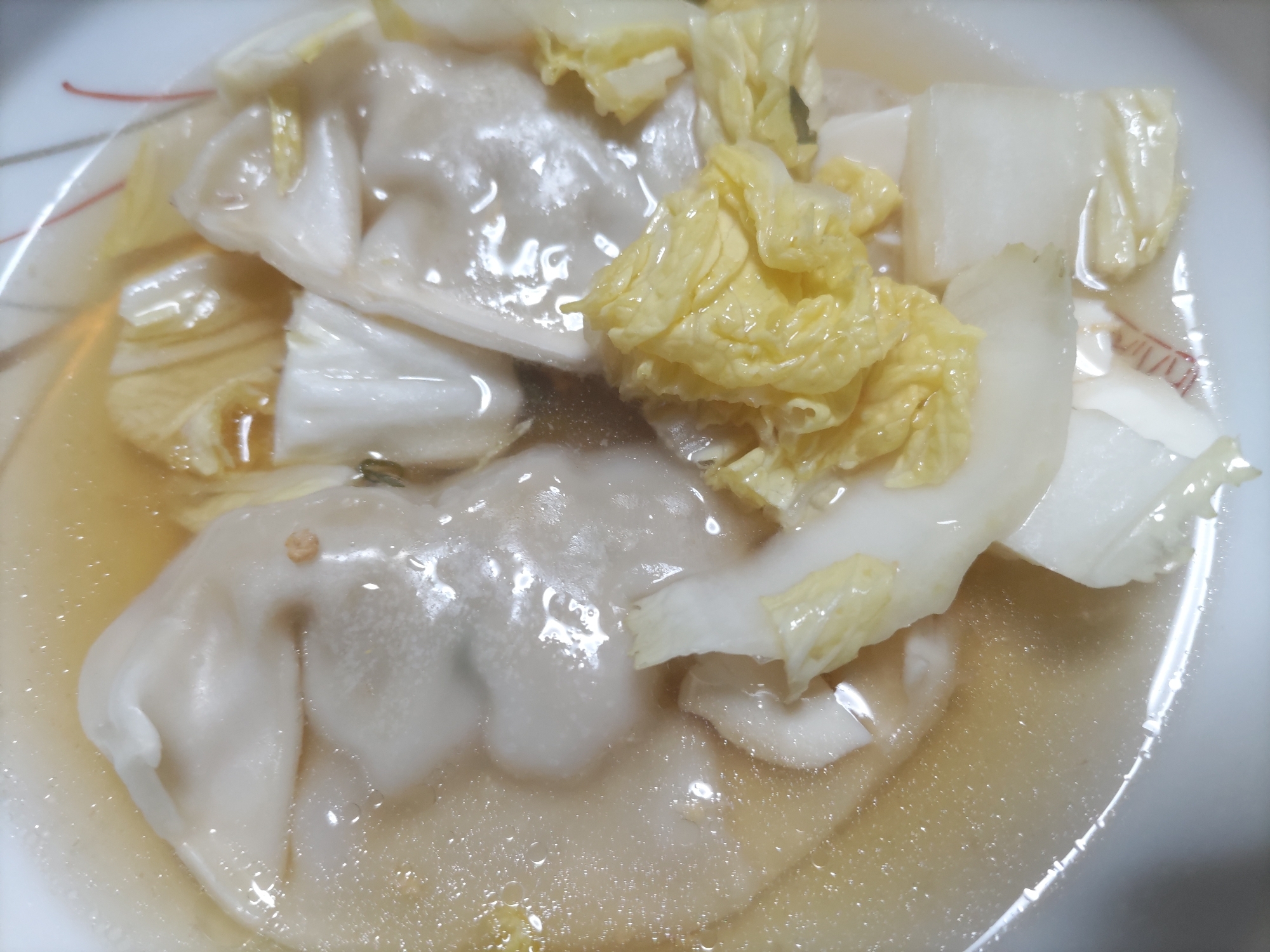 餃子と白菜の和風スープ
