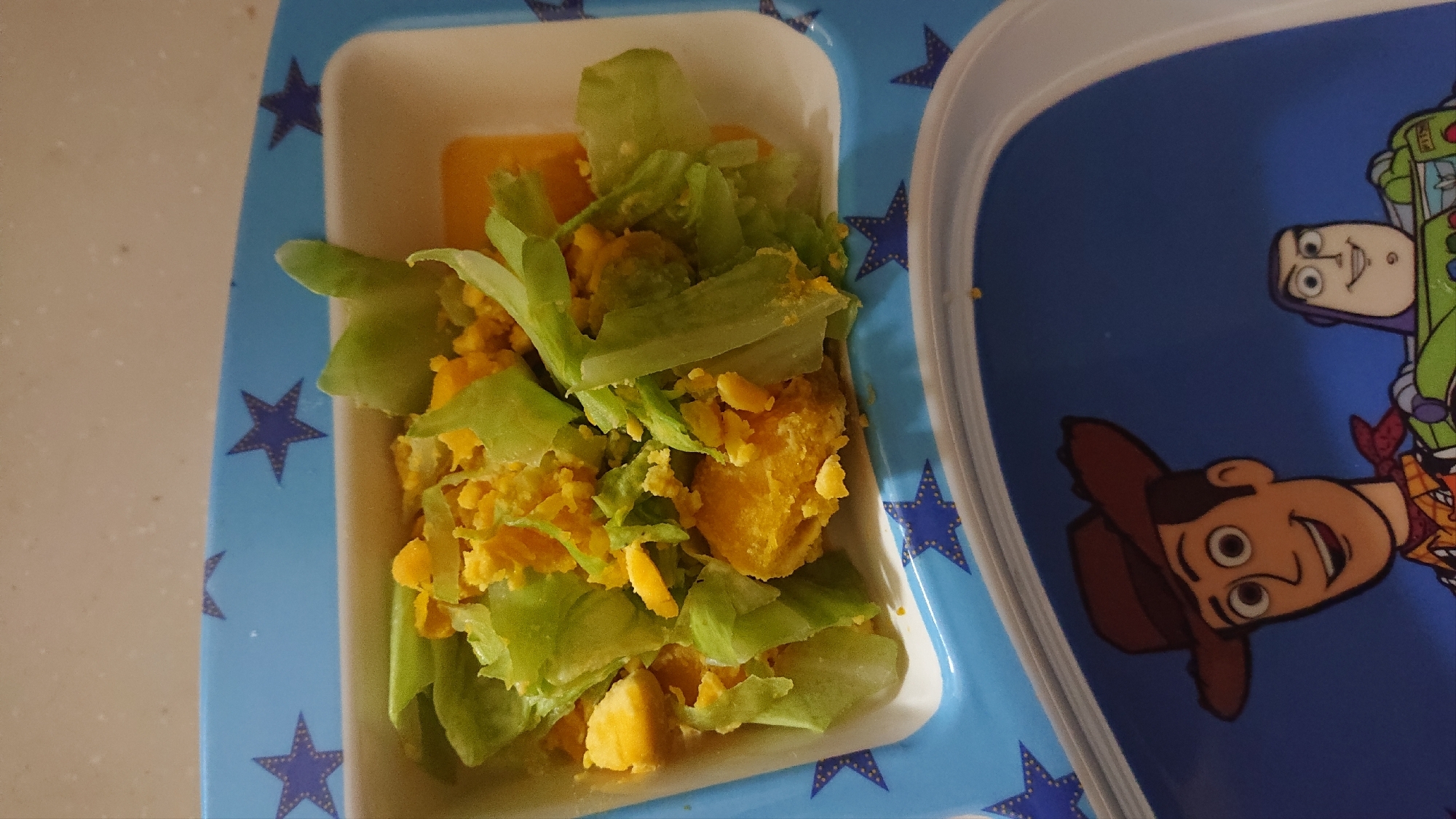 卵とキャベツのシンプルサラダ