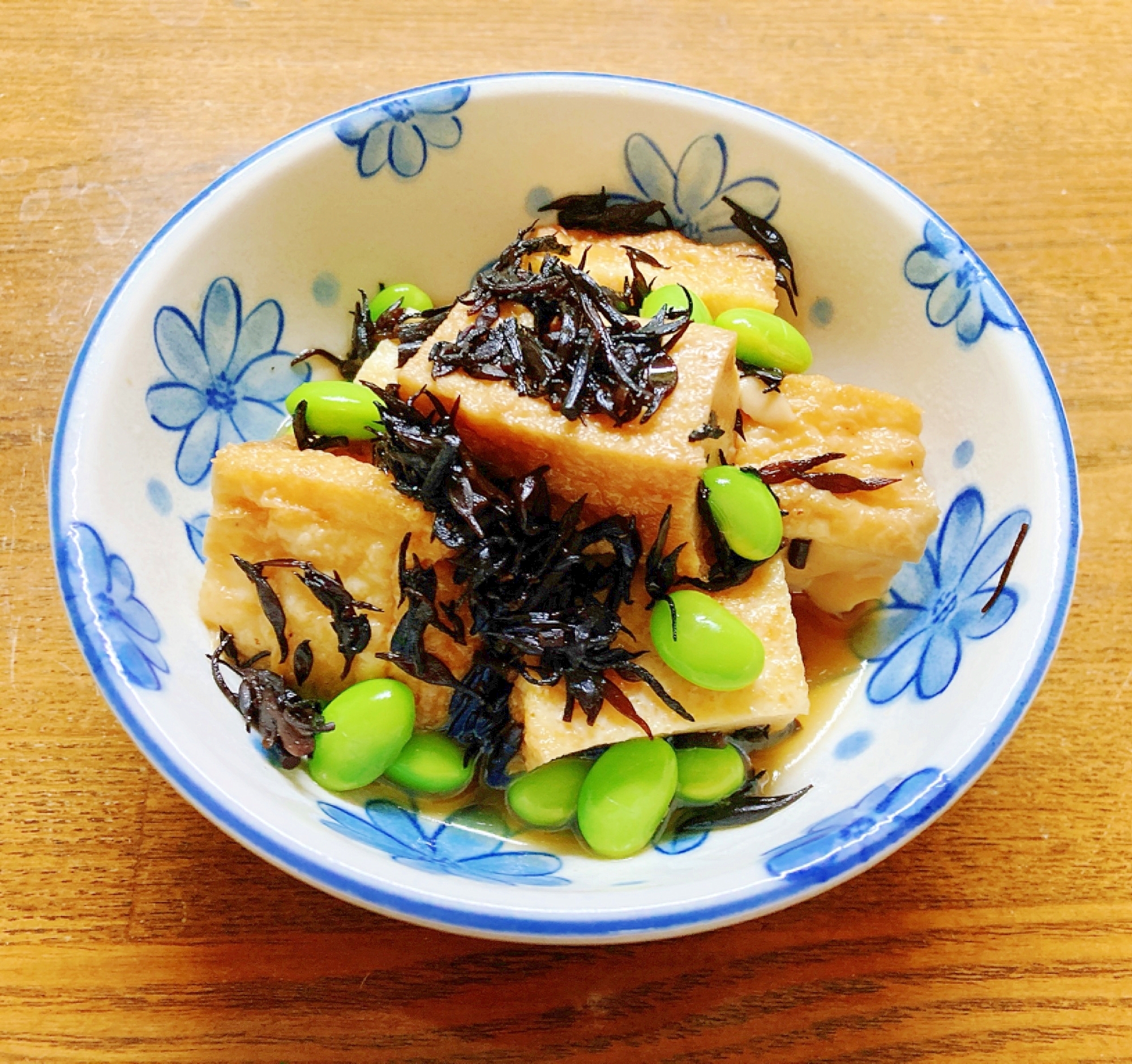 ひじきと厚揚げと枝豆の煮物