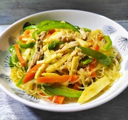 ストウブ 23㌢〜豚こま＊春雨のカレー炒め