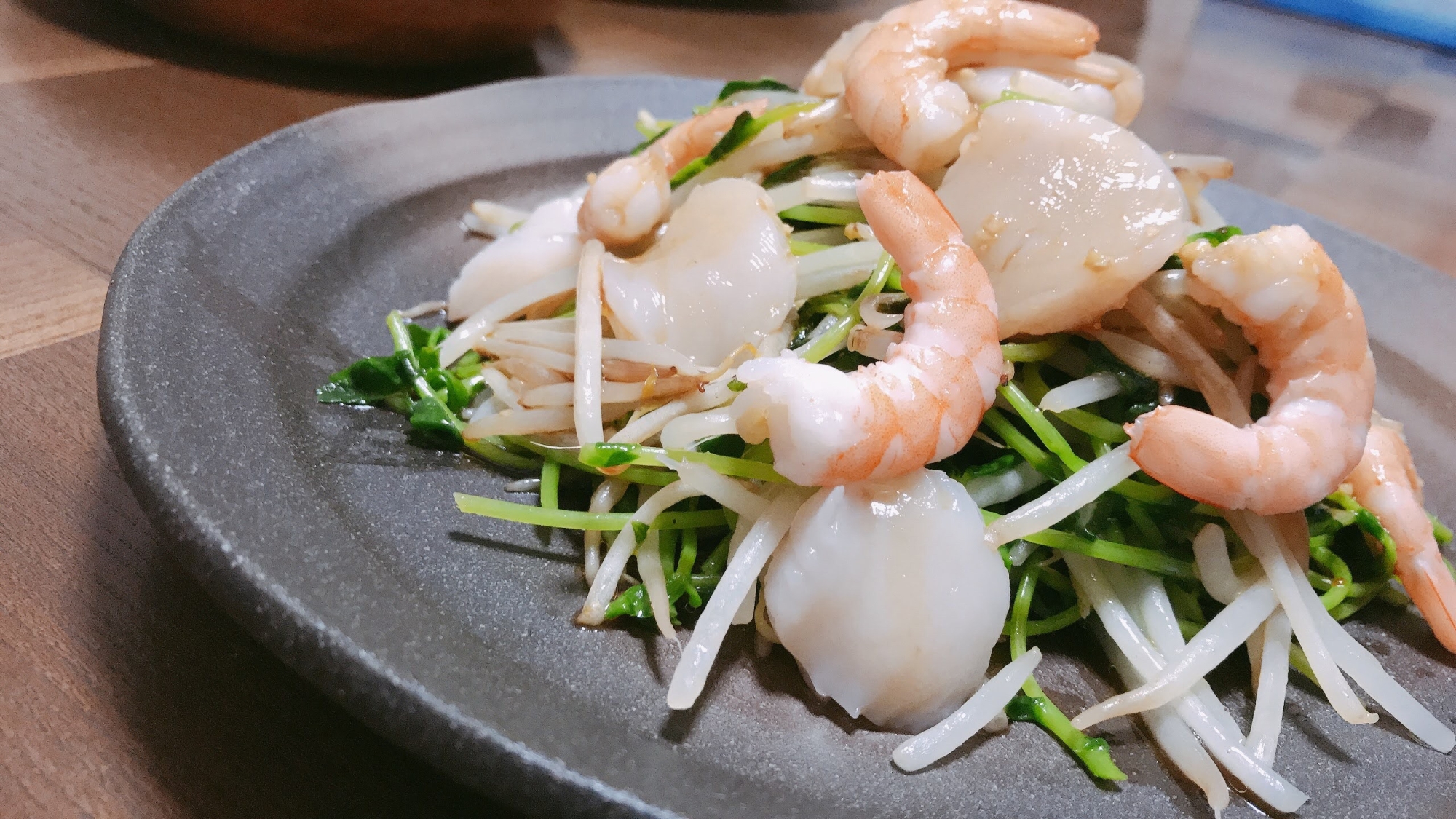 忙しい日の晩ごはんに♡海鮮と野菜の炒めもの