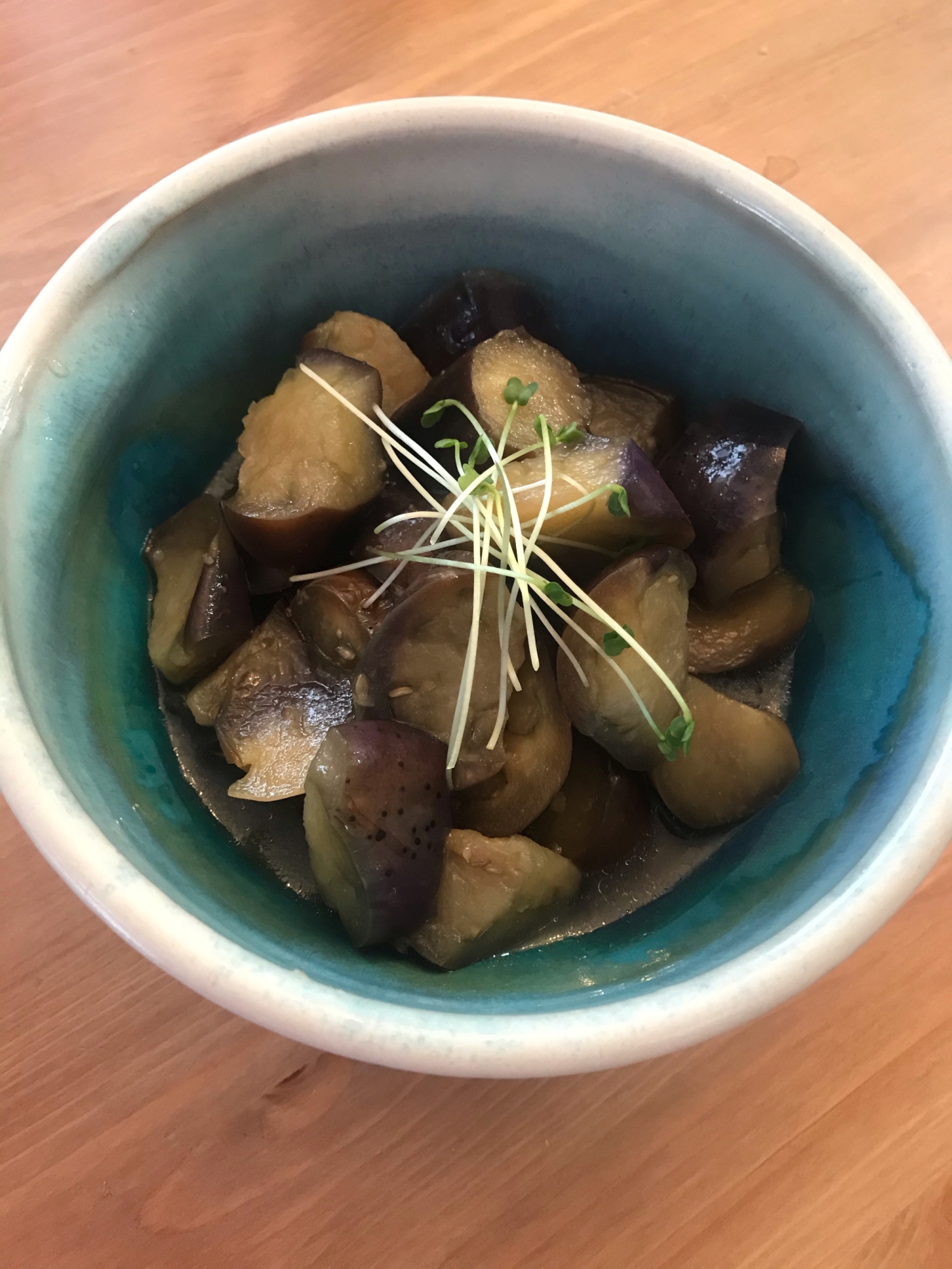 お酢が隠し味！ごま油香る茄子の揚げ浸し