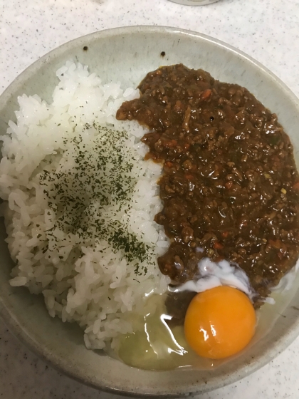 温泉卵…失敗してしまいました(^^;;
ドライカレーすごく美味しかったので、また作ります(o^^o)
次は温泉卵も成功させたい！