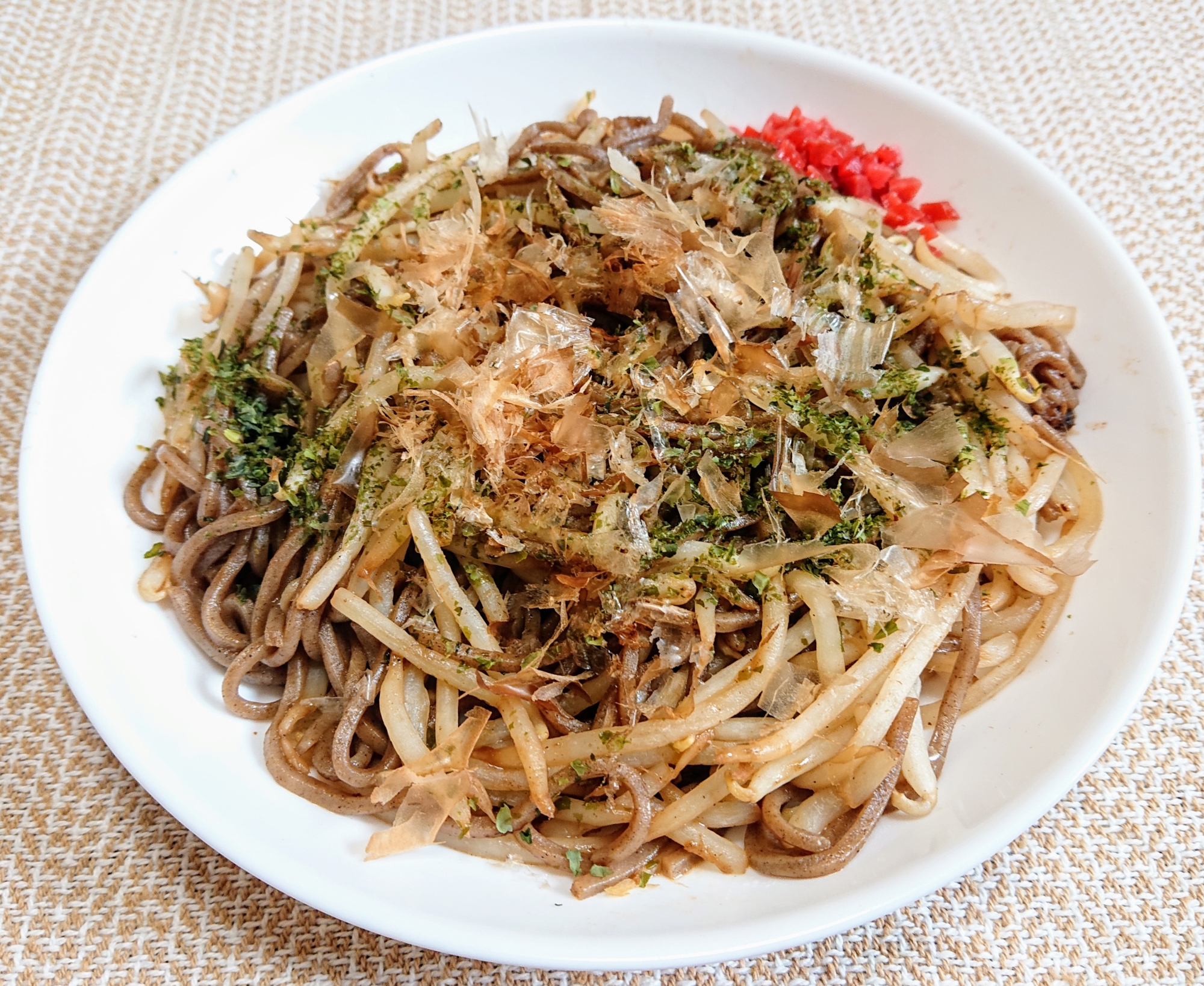 たっぷりもやしのソース焼き蕎麦