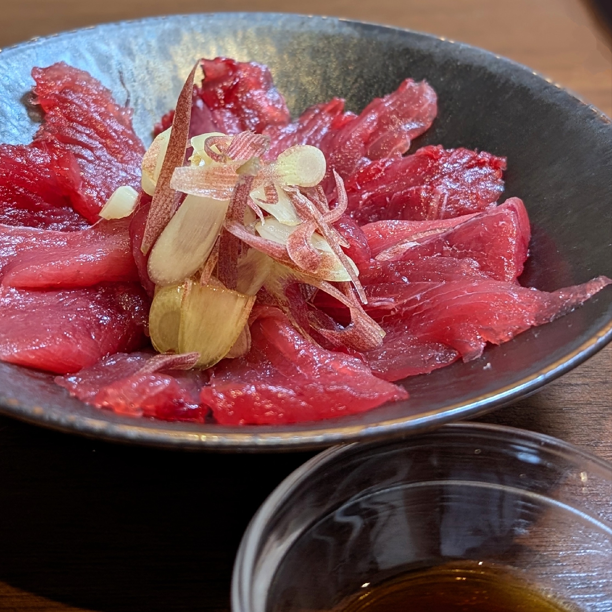 ❉マグロのカルパッチョ　トリュフポン酢❉