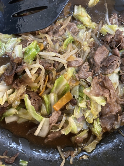 ご飯がすすむ☆牛肉とキャベツの甘辛炒め