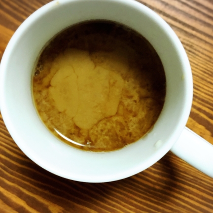 おはようございます^-^
蜂蜜とシナモンはあるのだけど生クリームなくてコーヒーフレッシュで(･∀･；)
味噌汁に見えるのは私だけ？
今日寒いのでホッとしました♡