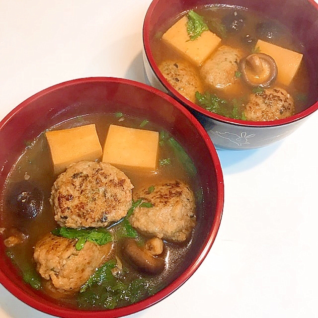 餃子のタネの団子と椎茸の☆高野豆腐チゲ