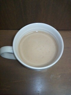 濃い目の紅茶と牛乳でリピしました（謝）チャイ風、普通のミルクティーより好きです♡美味しくごちそうさまでした☆
