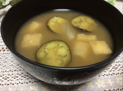 茄子と玉ねぎのお味噌汁