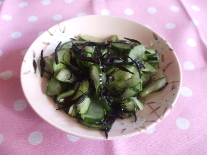 きゅうりとひじきの酢の物