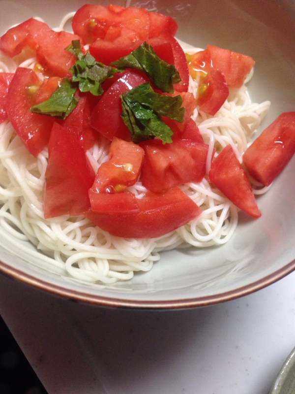 自家製トマトと大葉の素麺(*^^*)☆