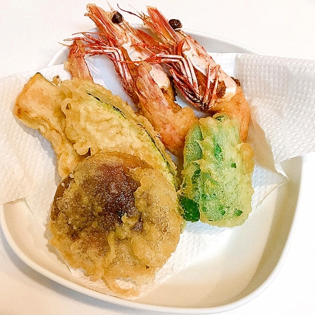 正月ですから 大海老とかぼちゃとピーマンの天ぷら レシピ 作り方 By だだちゃまめごはん 楽天レシピ