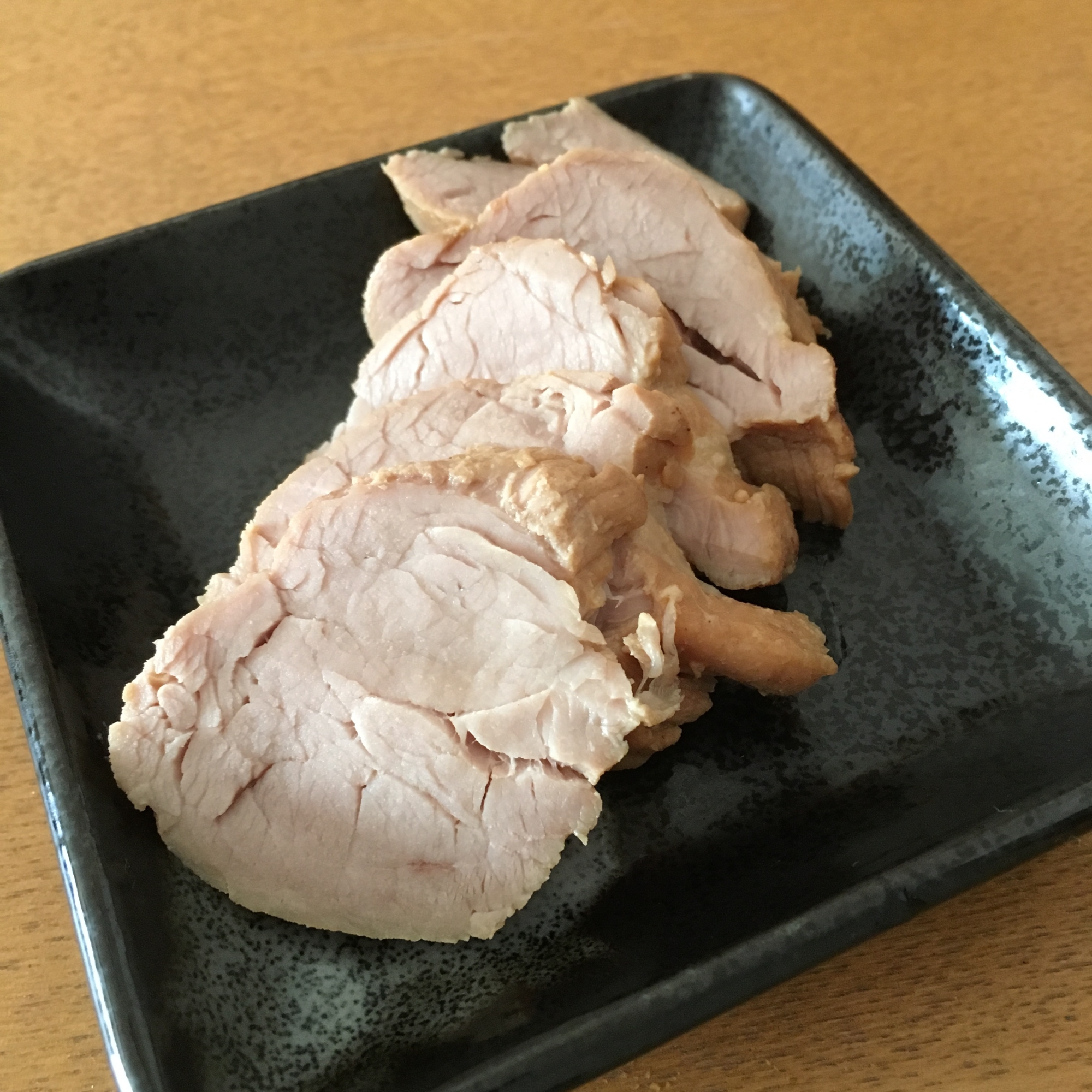 豚塊肉の紅茶煮