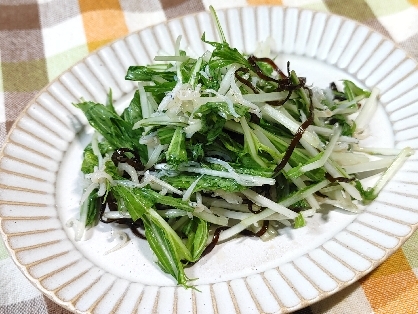 やみつき♡旨みたっぷり♡水菜としらすの塩昆布サラダ
