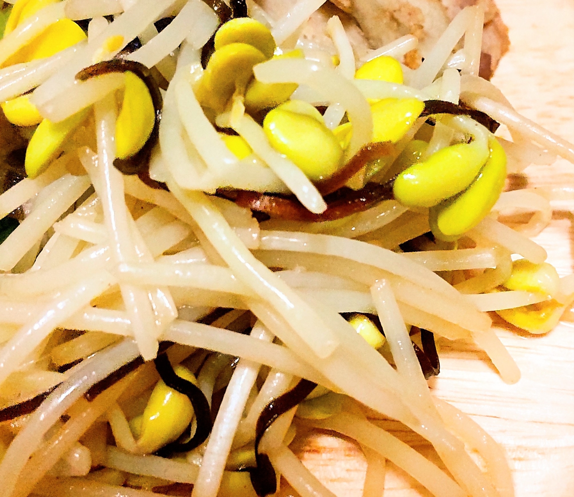 レンジで簡単！大豆もやし塩昆布あえ