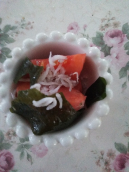 ノンオイルでヘルシー♡トマトとしらすのポン酢和え