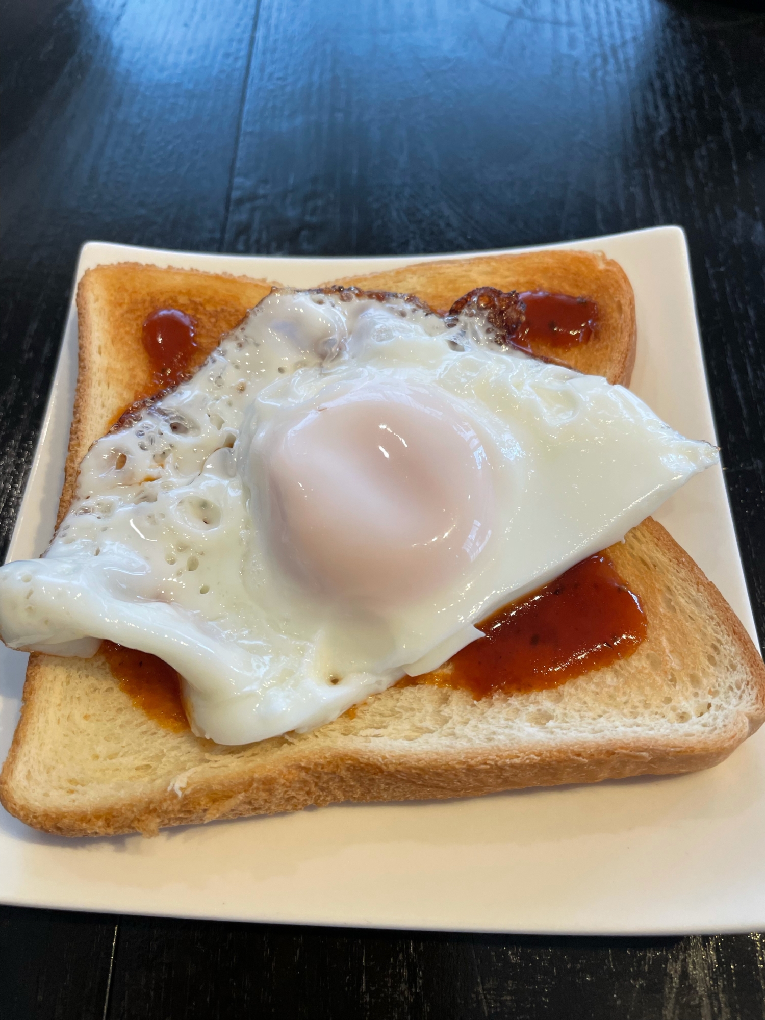 ピザソース活用！たまごトースト