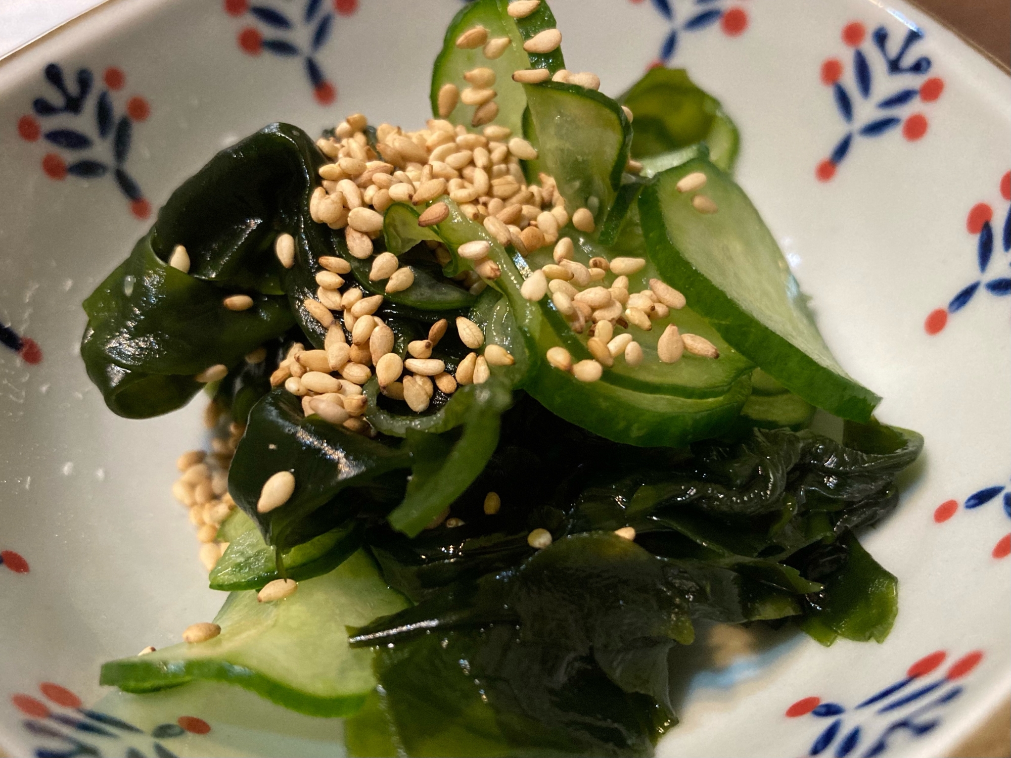 夏や梅雨に!さっぱり!きゅうりとワカメのサラダ