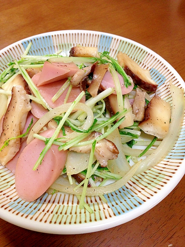 魚肉ソーセージと野菜のソテー