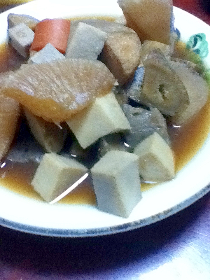 【ヘルシー食材】鰯のつみれと高野豆腐と根菜の煮物