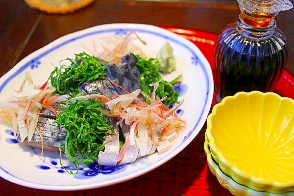 しめ鯖と香味野菜