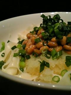 大根おろしたっぷり！とろとろおろし納豆うどん♪