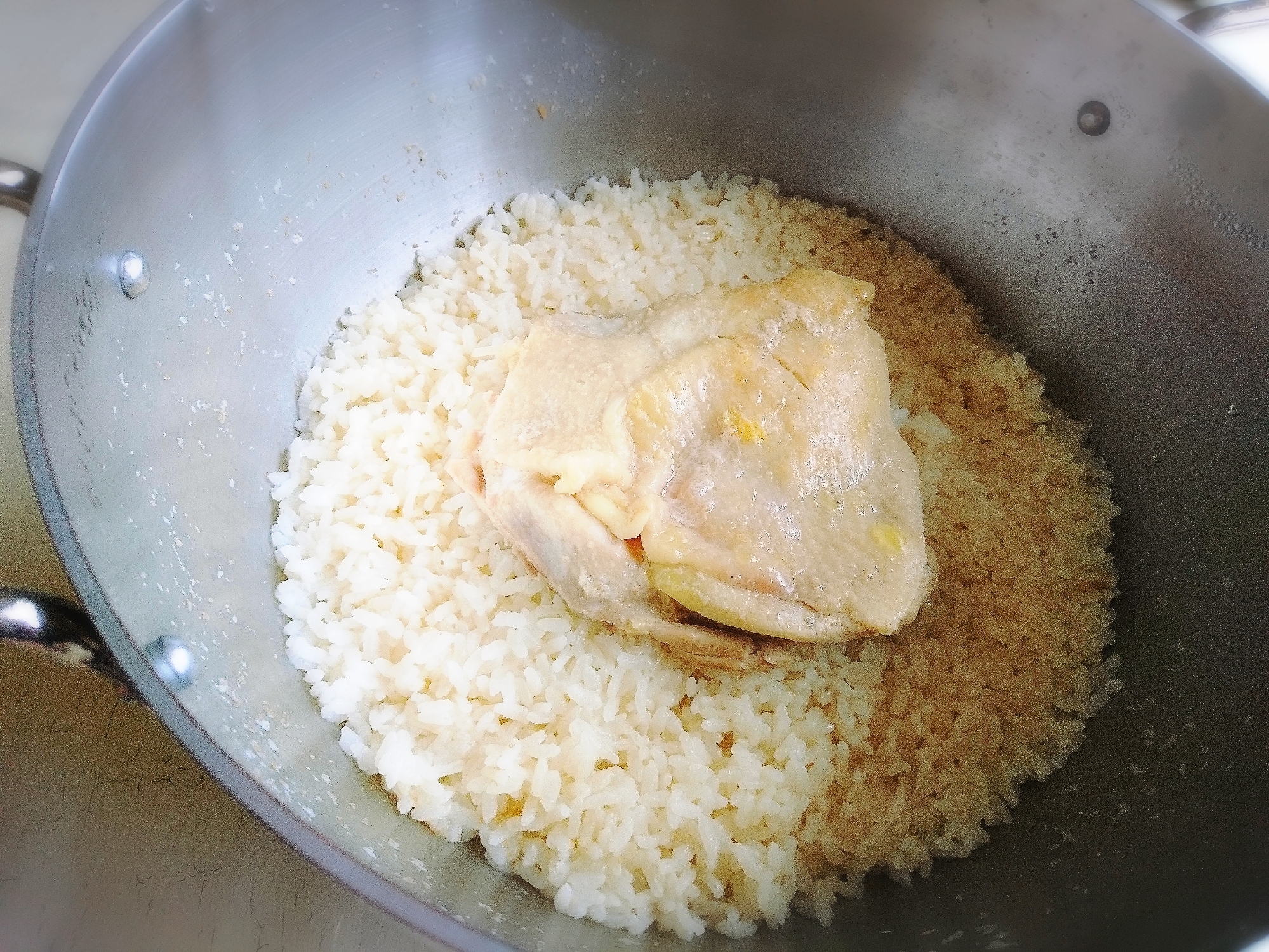 ダッチオーブンでカオマンガイ レシピ 作り方 By ネロ助2011 楽天レシピ ダッチオーブンでカオマンガイ レシピ 作り方 By ネロ助2011 楽天レシピ